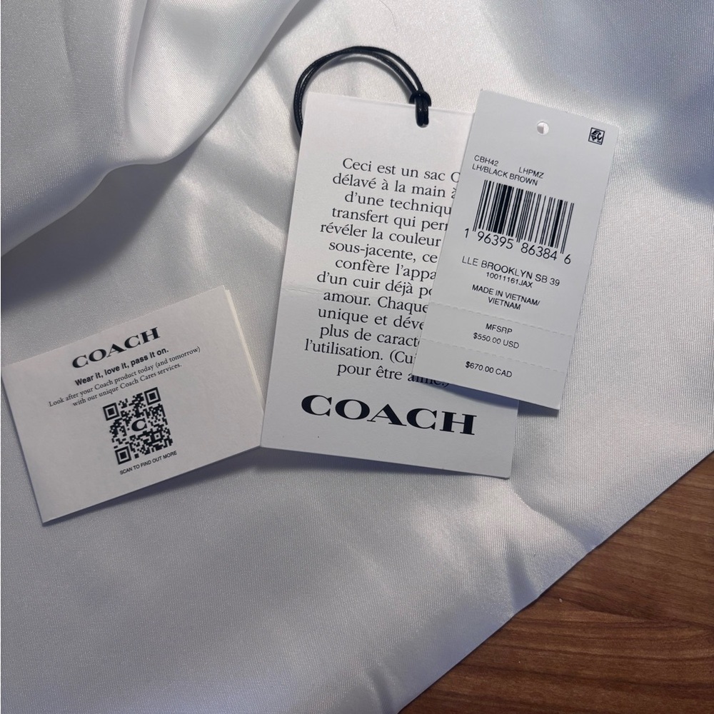 Coach loved Leather Brooklyn 39 Women's Bag - Picture 10 of 10